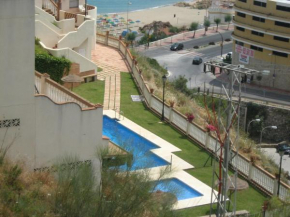 Gorgeous Sea View Penthouse in Carvajal, 3 mins Walk to the Beach, WiFi Fuengirola